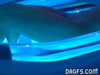 Dagfs: słodkie cipka mov w tanning maszyna